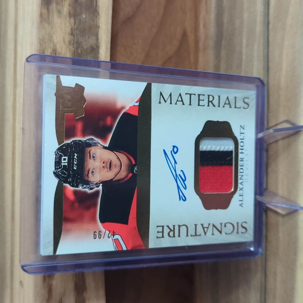 2021-22 UD The Cup Signature Materials Rookie Auto Patch Alexander Holtz /99
